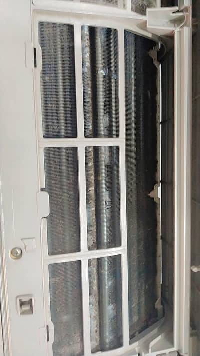 Gree 1.5 Ton  AC – Excellent Condition – Fully Working