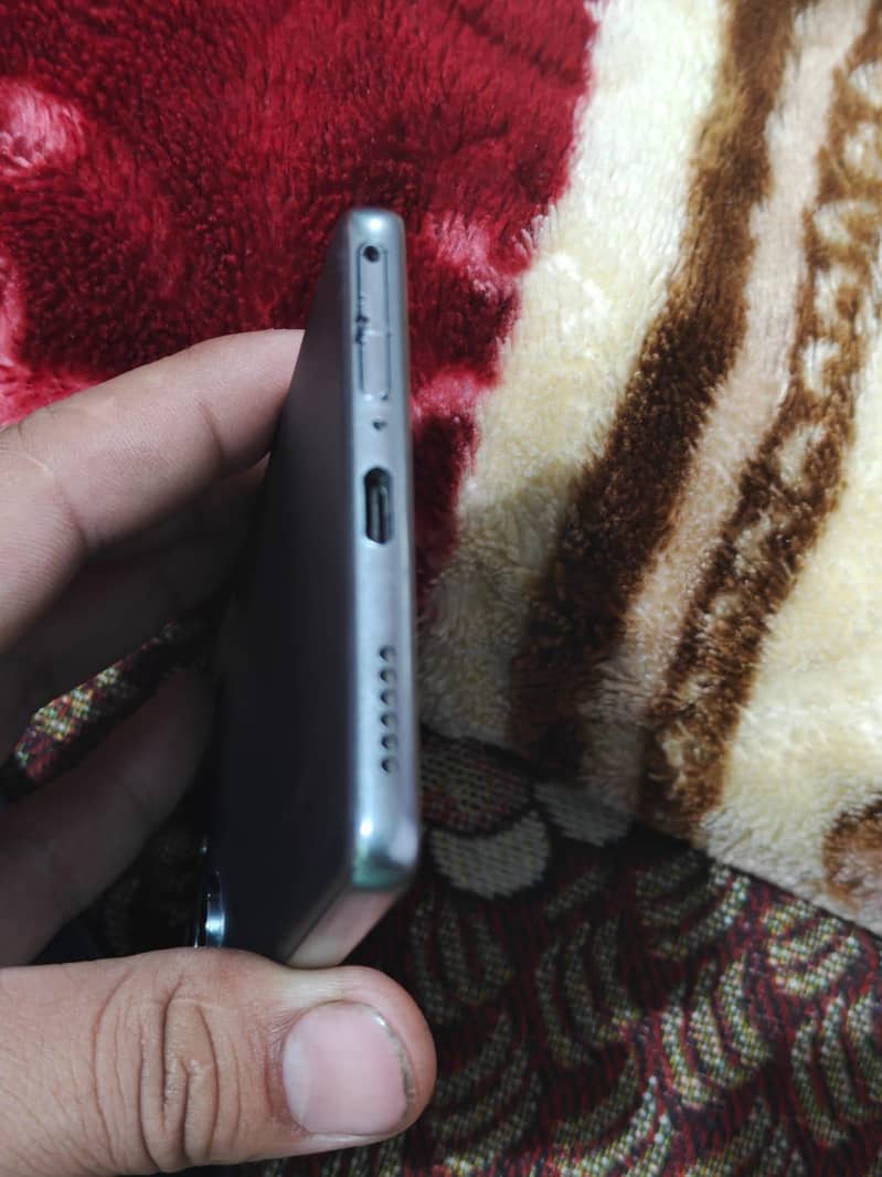 Tecno Camon 40 3
