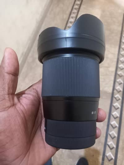 sigma 16mm dg dn 1.4  condition 10x10
