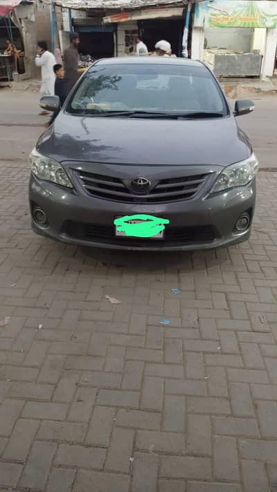 Toyota corroula GLI 2013