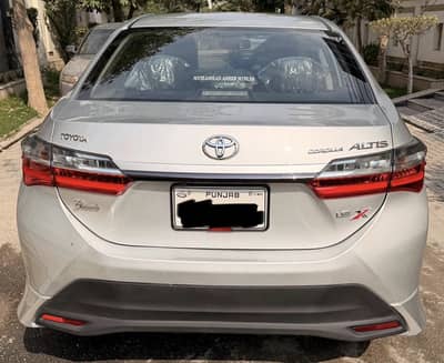 Toyota Corolla Grande black interior