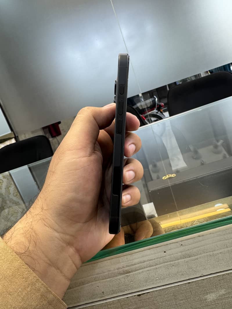 Iphone 16 3