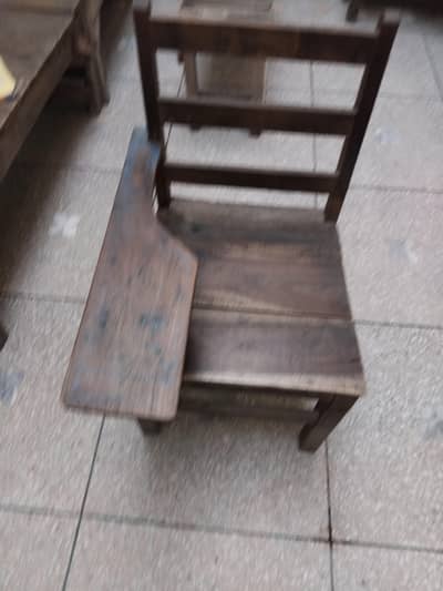 Sasti Chairs for School Academy