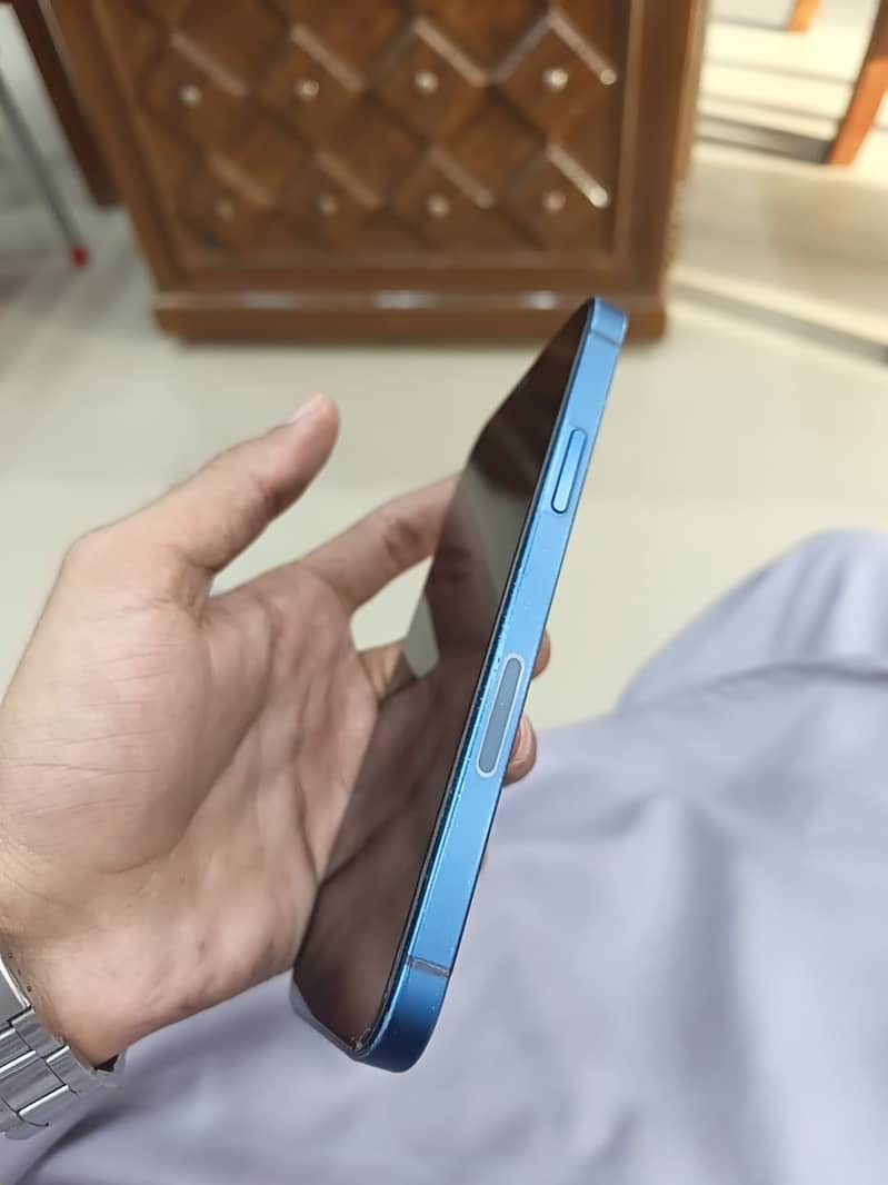Iphone 12 4