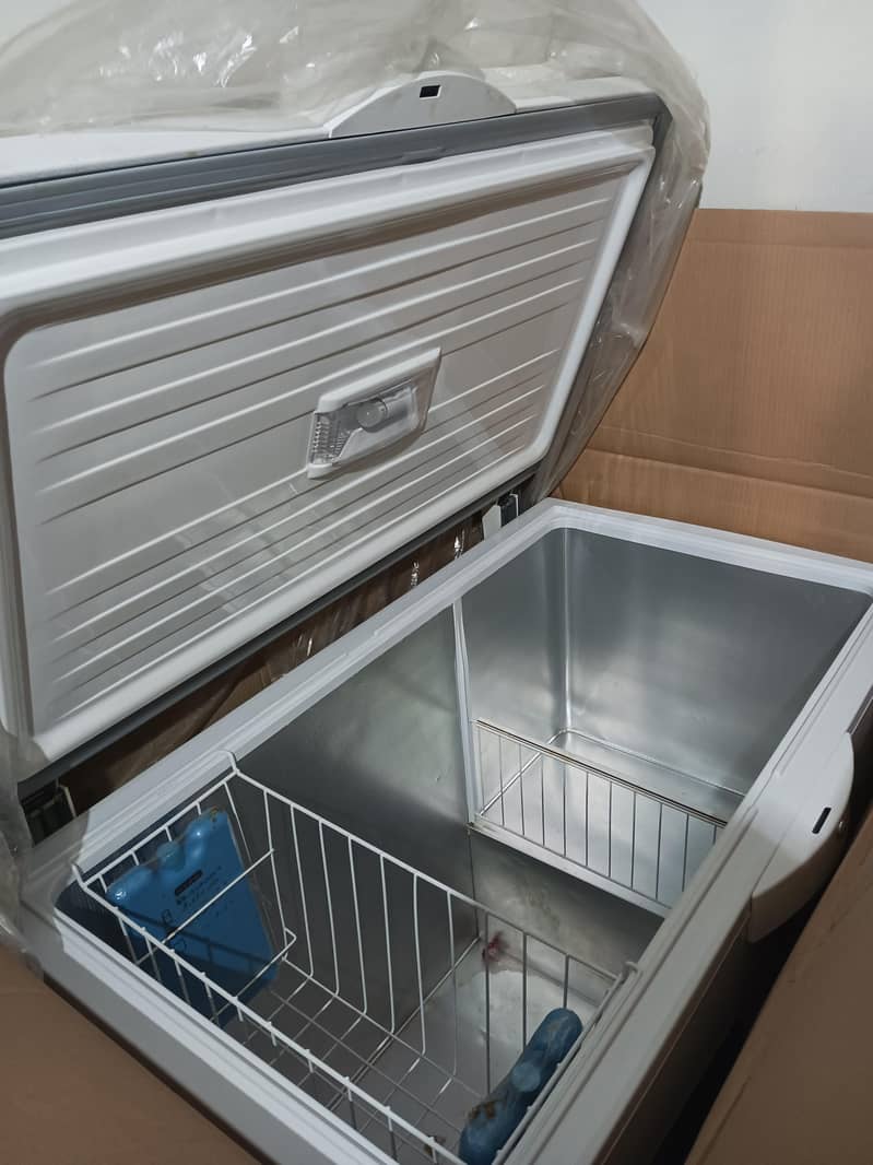 Dawlance deep freezer single 1