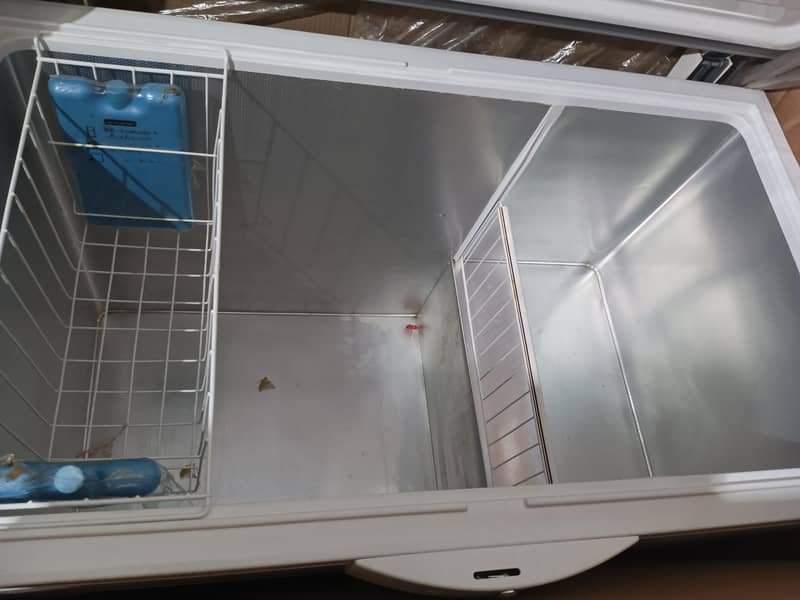 Dawlance deep freezer single 2