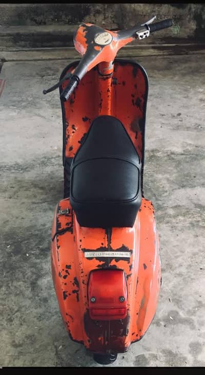 Vespa 125