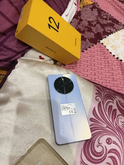 Realme 12