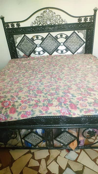 iron king size bed for sale