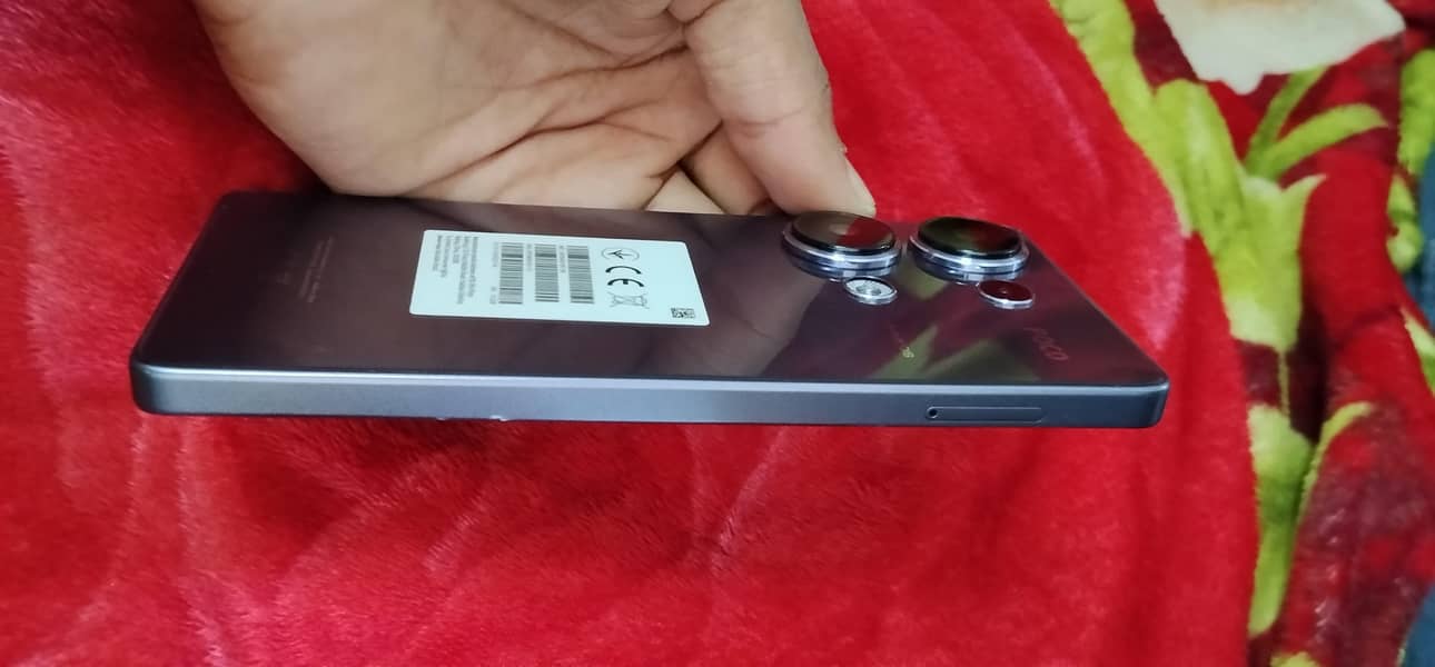 Poco m6 pro 6