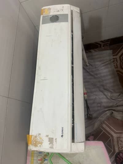 Gree 1 Ton AC fully working with no issue for sale