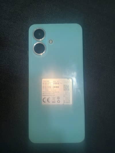 tecno spark go 2.   new set he 4=64