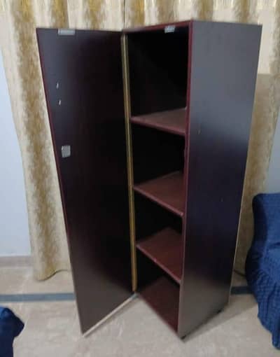 Wood Almari