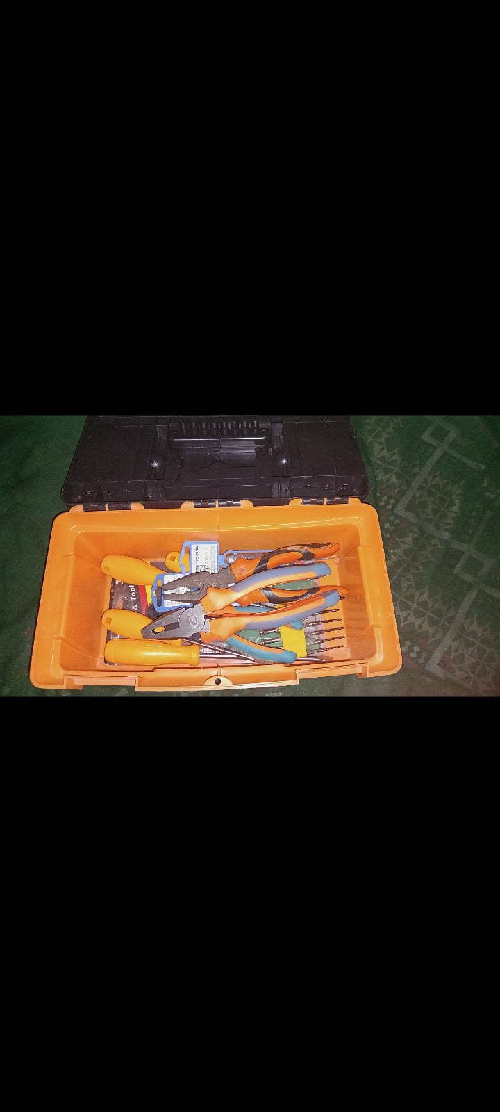 Tool set and box 6