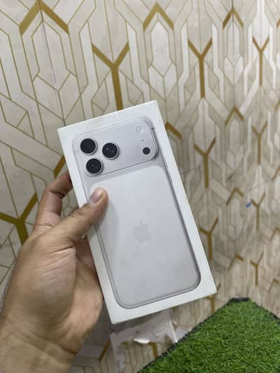 iPhone 17 pro max silver full sim time