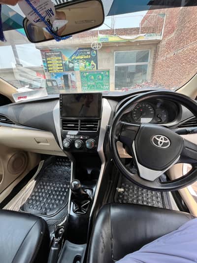 yaris gli 1.3 manual