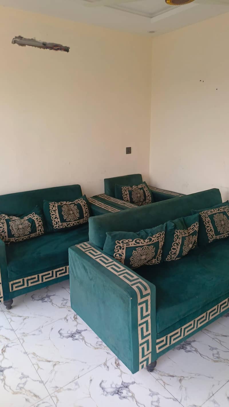 فل سوفا سیٹ 3+2+1 بہترین کنڈیشن میں 1