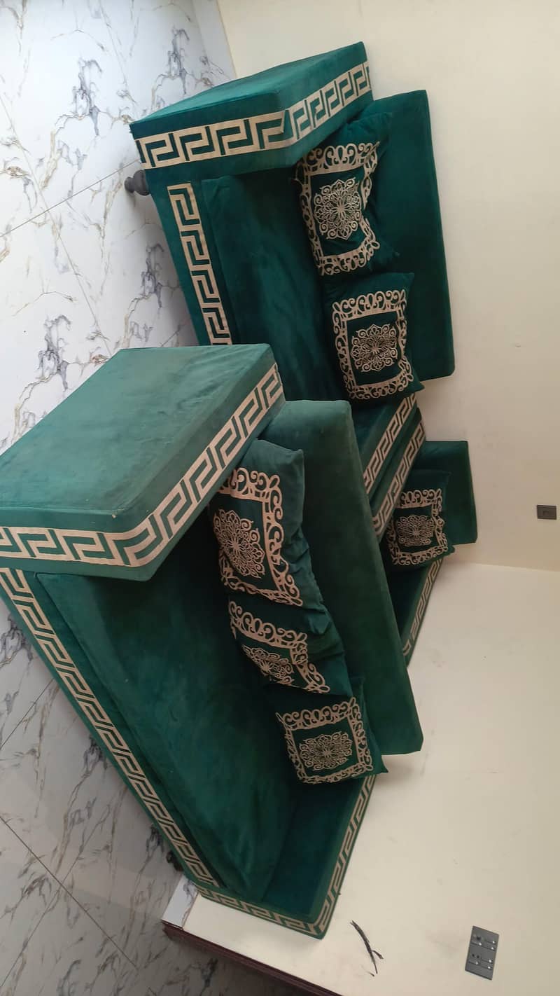 فل سوفا سیٹ 3+2+1 بہترین کنڈیشن میں 2