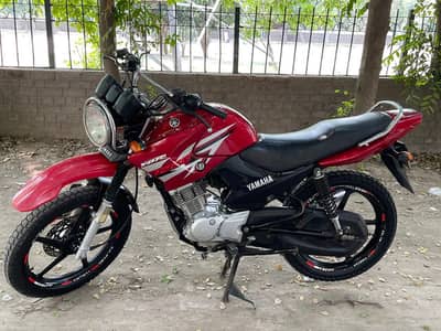 YAMAHA YBR G 2016  total original pack engine  first owner 10/10 bike