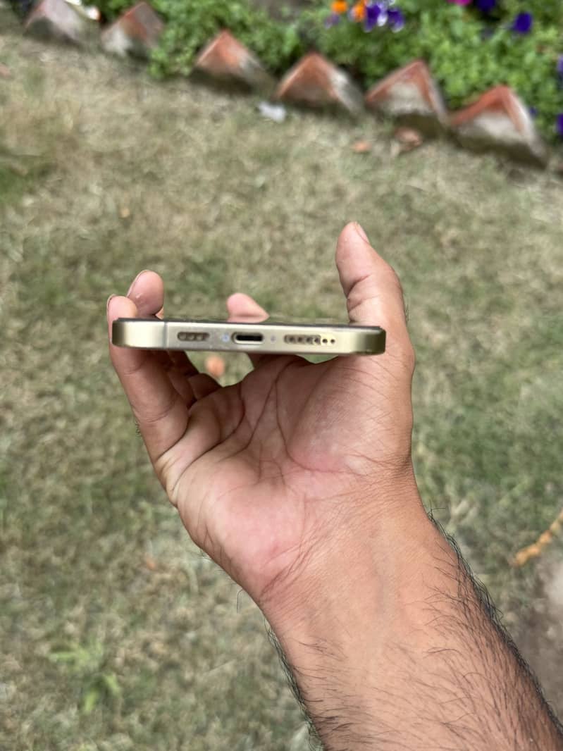 Iphone 12 pro max 2