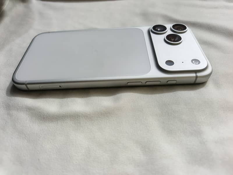 iPhone 17 Pro Max – PTA Approved | Complete Box 12