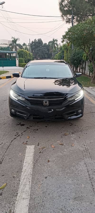 Honda Civic 1.8 i-VTEC CVT 2016