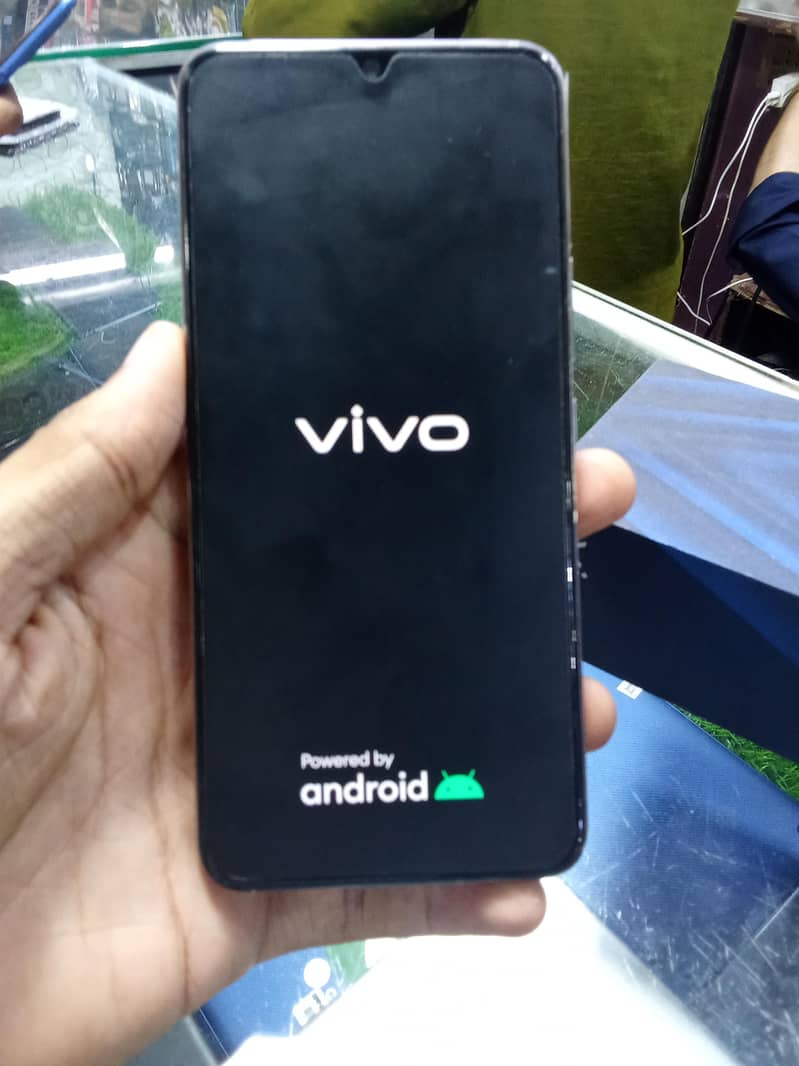 Vivo v21 6