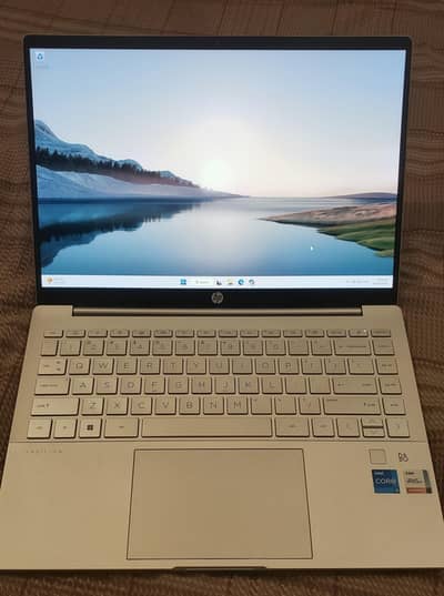 HP Pavilion Plus  14-eh1033TU -  i5 13th Gen  - 16 GB DDR5-512 GB nvme