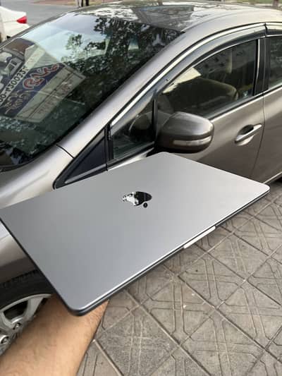 Apple Macbook Air M2 - 8/256GB