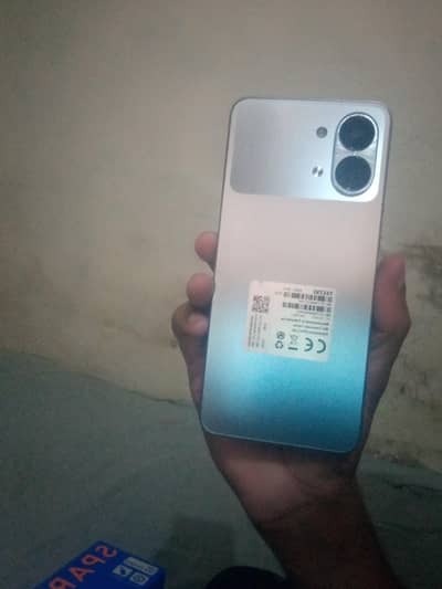 Tecno spark go3. . . . . 4+4/64   all ok new box k sath 1  din use . . .