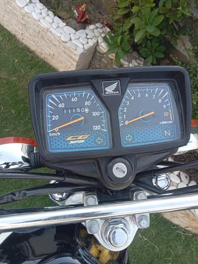 HONDA for sale in 125candesan 10by10Watsap03434936997. . . …03024796047