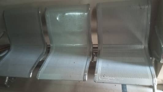 neat and clean 3 seaters  steal sitting waiting chair 2