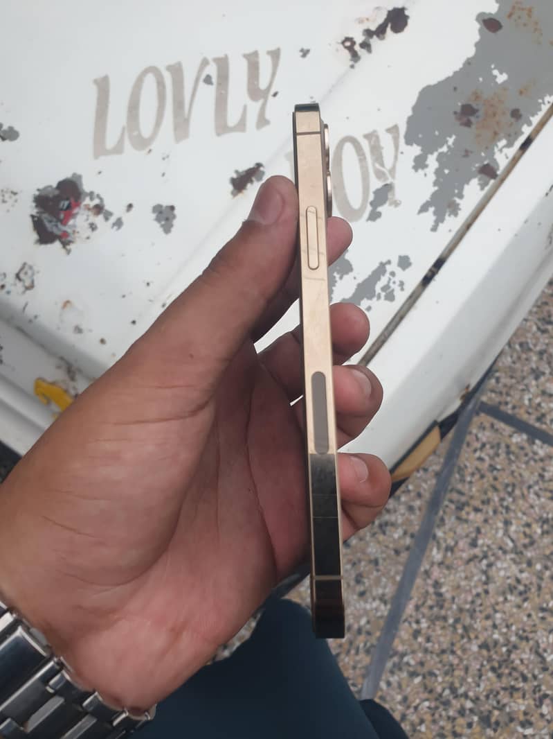 IPhone 12 pro 2
