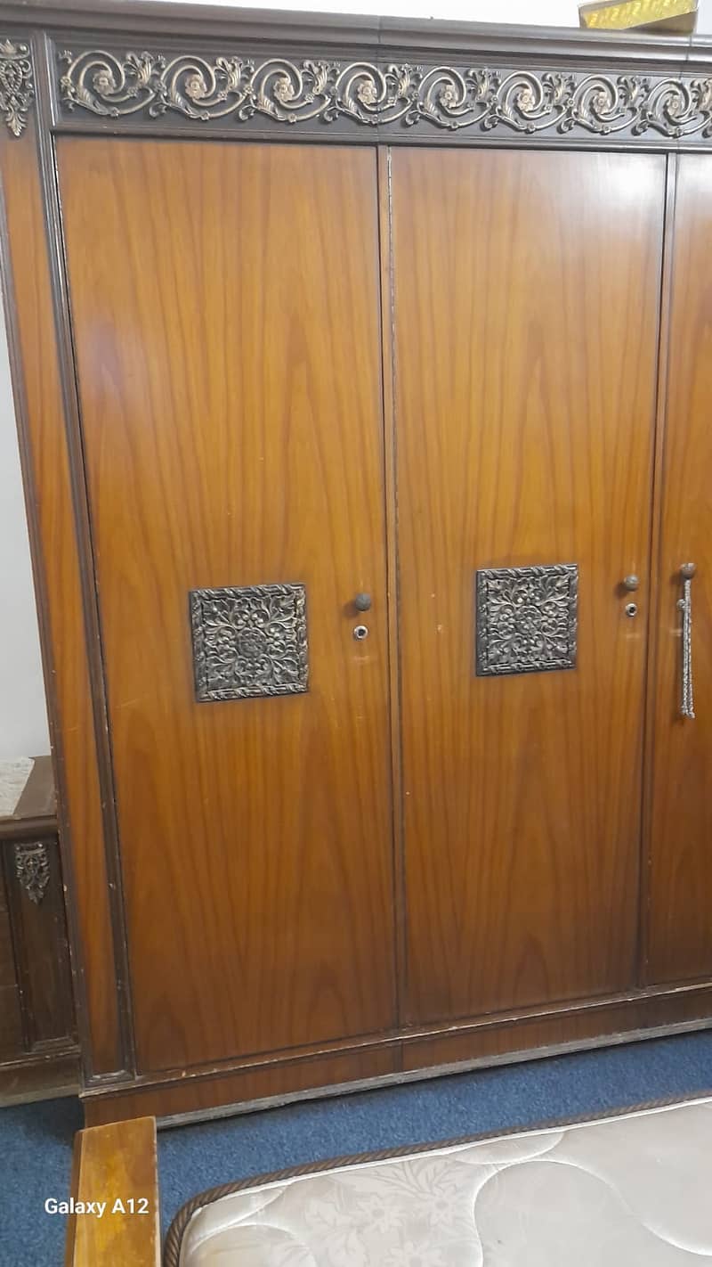 Complete bed room set 10