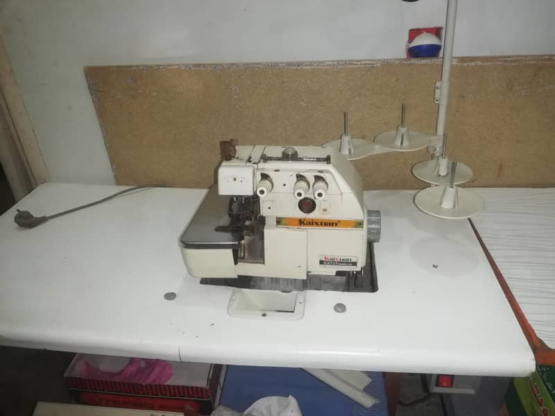 Garment Over Lock Machine & 4 Thread Machine 0
