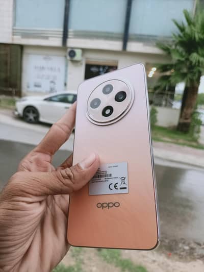 oppo Reno 12f. 8+4/256