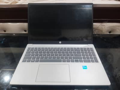 Hp laptop 15 core i5 13th Gen 8GB RAM 512 NVME