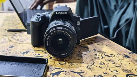 Canon 250d just like new