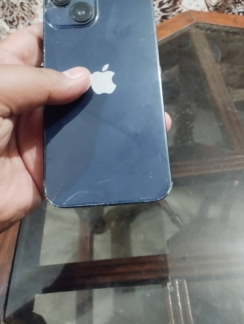 iPhone 14 0