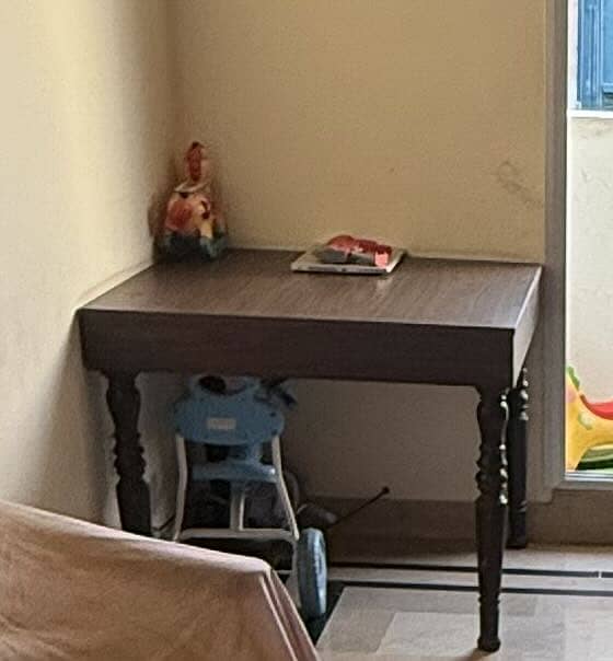 Dinning Table 0