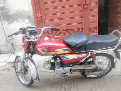honda cd 70 1990 japani anteque bike for urgent sale
