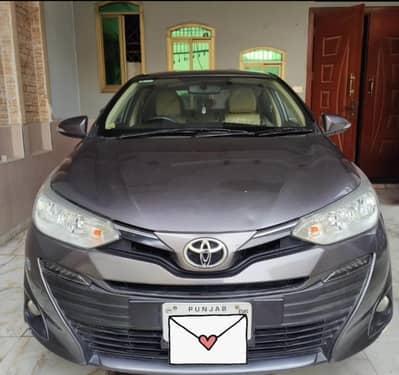 Toyota Yaris Ativ Cvt 1.5 full option