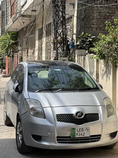 TOYOTA VITZ 1.3