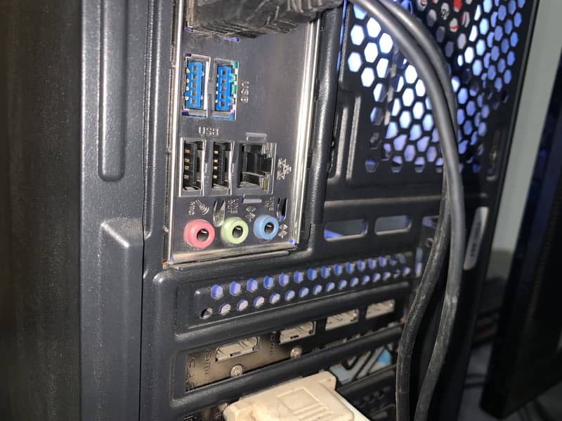 Gaming PC with Full setup read description 8