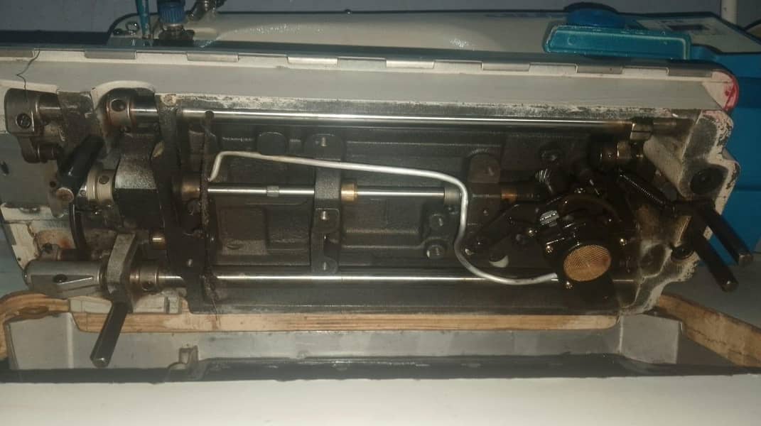 computerized sewing machine 1