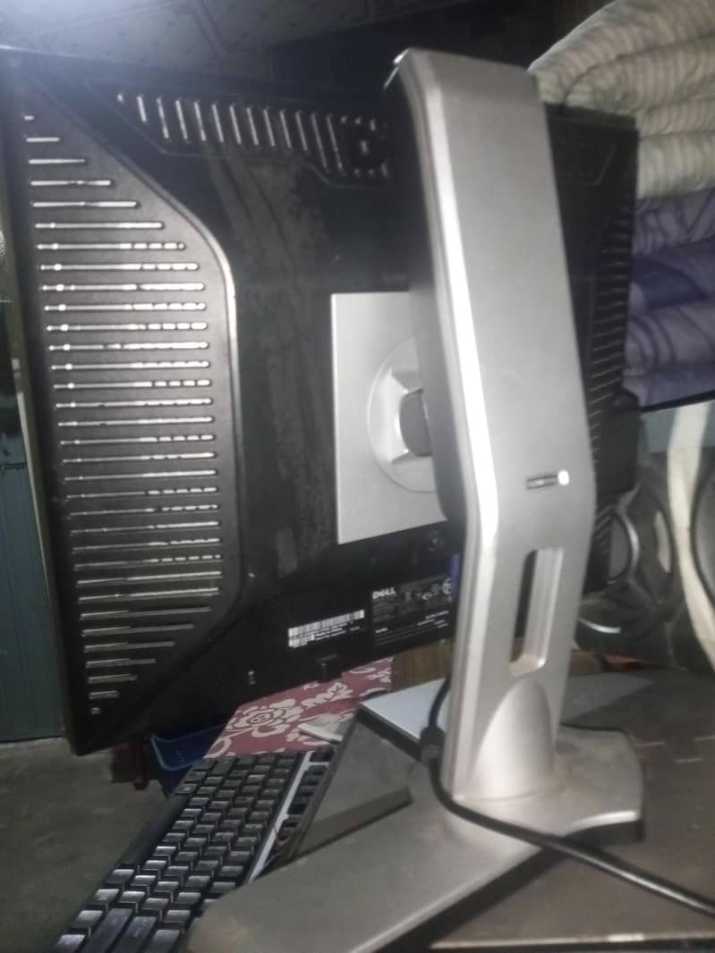 complete desktop with all components. 2