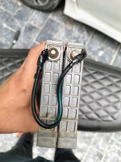 Dry Battery 12 V 6 Amp