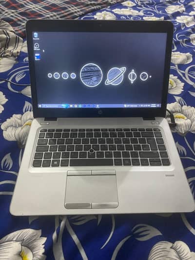 HP Elitebook G3 840 8GB RAM + 238GB SSD. Nice and clean laptop.