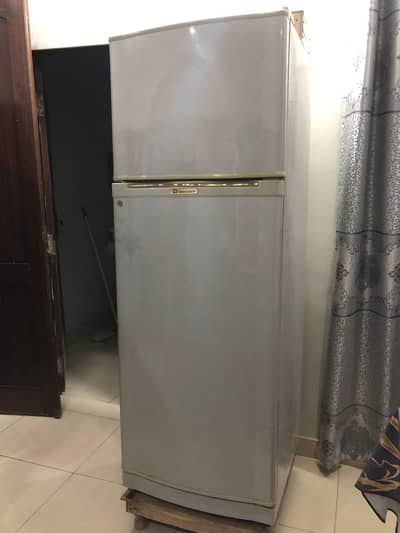 REFRIGERATOR FOR SELL