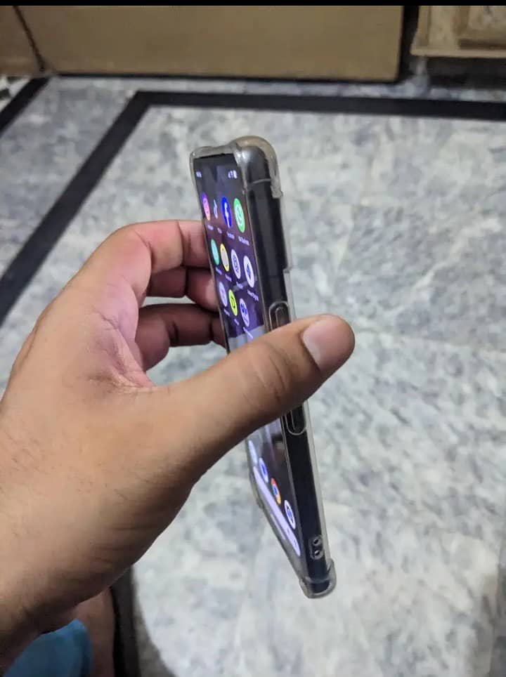 Google Pixel 7 3